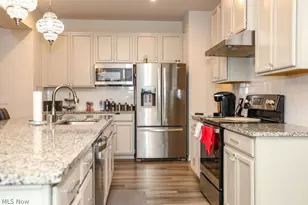 2183 Orchard Cir, Ravenna, OH 44266 - Photo 5