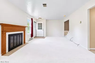 8240 Deepwood Boulevard #7-18, Mentor, OH 44060 - Photo 5