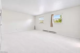 8240 Deepwood Blvd, Mentor, OH 44060 - Photo 17