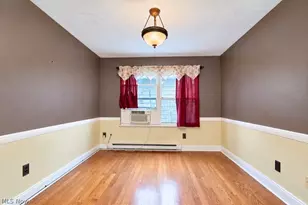 8240 Deepwood Blvd, Mentor, OH 44060 - Photo 9