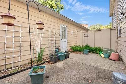 8240 Deepwood Boulevard #7-18, Mentor, OH 44060 - Photo 25