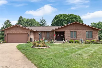 3741 Muirfield Drive, Uniontown, OH 44685 - Photo 3