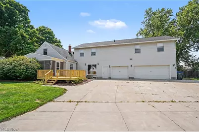 2590 21st Street, Cuyahoga Falls, OH 44223 - Photo 1
