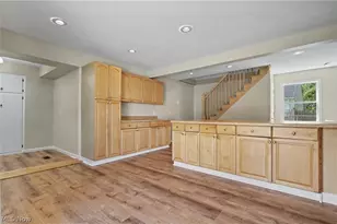 2590 21st St, Cuyahoga Falls, OH 44223 - Photo 3