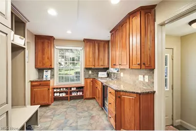 251 Overwood Road, Akron, OH 44313 - Photo 15