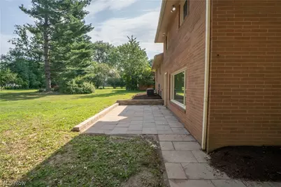 615 Summit Street SE, North Canton, OH 44720 - Photo 39