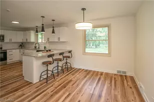 615 Summit St SE, North Canton, OH 44720 - Photo 9