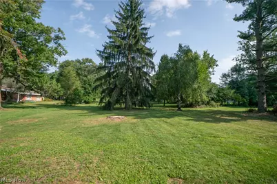 615 Summit Street SE, North Canton, OH 44720 - Photo 41