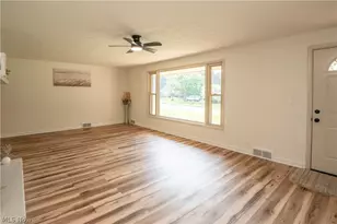 615 Summit St SE, North Canton, OH 44720 - Photo 7