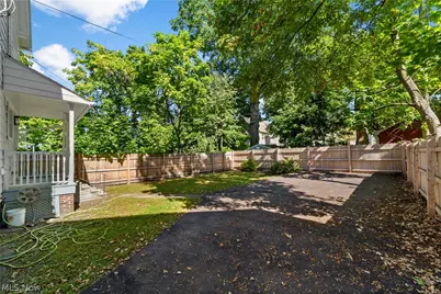 1381 E 110 Street, Loveland, OH 44106 - Photo 21
