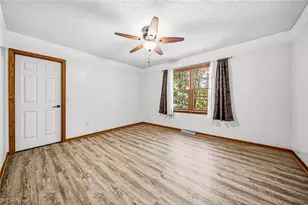 10893 Lakebrook Dr, Kirtland, OH 44094 - Photo 39
