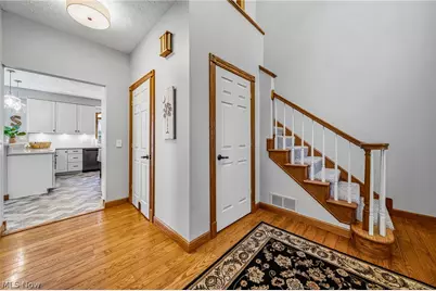 10893 Lakebrook Drive, Kirtland, OH 44094 - Photo 11