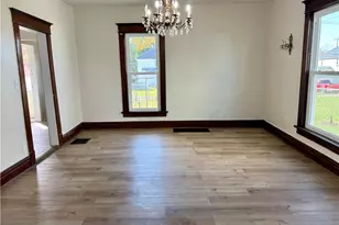 717 S South Lawn Ave, Coshocton, OH 43812 - Photo 7