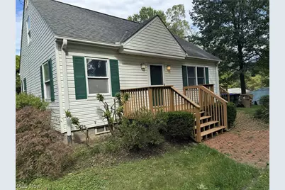 1505 Oneida Avenue, Cuyahoga Falls, OH 44221 - Photo 1