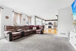490 Cherrywood Ln, Painesville, OH 44077 - Photo 5