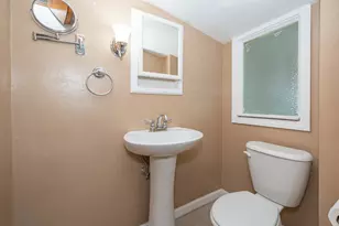 1950 Connecticut Ave, Youngstown, OH 44509 - Photo 23