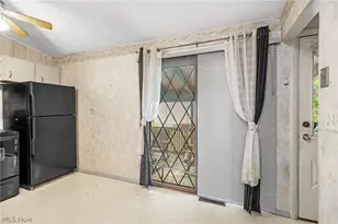845 Carnegie Ave, Akron, OH 44314 - Photo 7