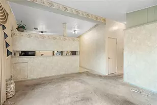 845 Carnegie Ave, Akron, OH 44314 - Photo 5