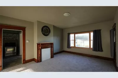 2249 Bishard Avenue, Cambridge, OH 43725 - Photo 9