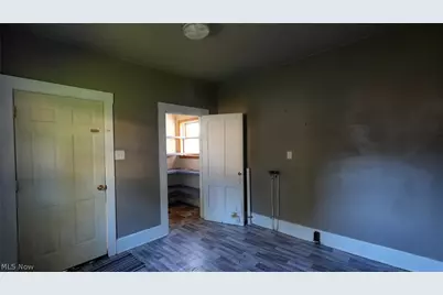 2249 Bishard Avenue, Cambridge, OH 43725 - Photo 3