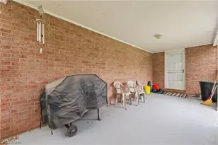 3724 Burrshire Dr NW, Canton, OH 44709 - Photo 7