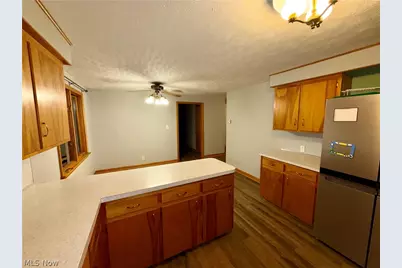 516 N Oak Street, West Lafayette, OH 43845 - Photo 7