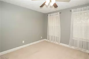 6526 Sugargrove Cir NE, Canton, OH 44721 - Photo 35