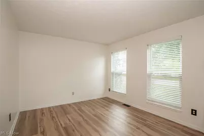 6526 Sugargrove Circle NE, Canton, OH 44721 - Photo 21