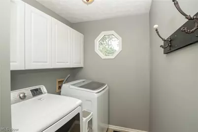 6526 Sugargrove Circle NE, Canton, OH 44721 - Photo 25