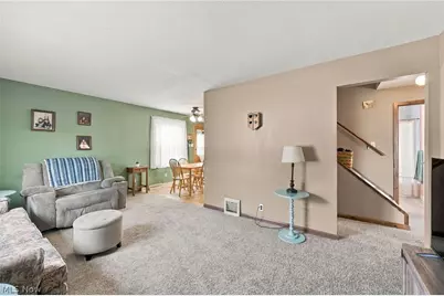 29808 Robert Street, Wickliffe, OH 44092 - Photo 5
