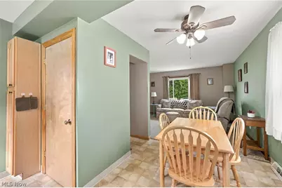 29808 Robert Street, Wickliffe, OH 44092 - Photo 7