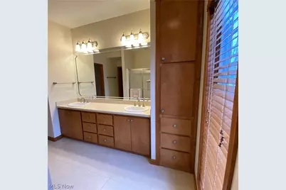 33110 Wren Haven Circle, North Ridgeville, OH 44039 - Photo 25