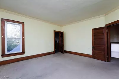 113 E 4th Street, Uhrichsville, OH 44683 - Photo 13