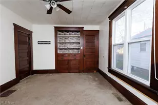 113 E 4th St, Uhrichsville, OH 44683 - Photo 3