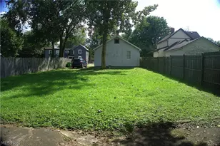 303 Van St, Barberton, OH 44203 - Photo 17