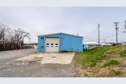 11445 East Pike, Cambridge, OH 43725 - Photo 9