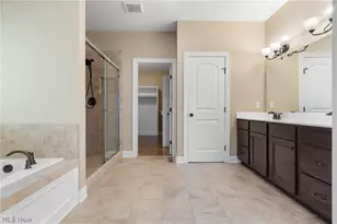 3901 Creekside Dr, Uniontown, OH 44685 - Photo 17
