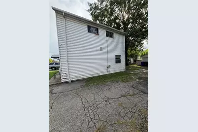 4060 Fulton Boulevard, Loveland, OH 44144 - Photo 3