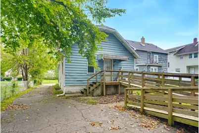 970 Mercer Avenue, Akron, OH 44320 - Photo 3