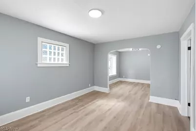 970 Mercer Avenue, Akron, OH 44320 - Photo 7