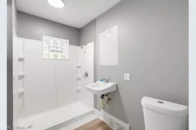 970 Mercer Avenue, Akron, OH 44320 - Photo 11