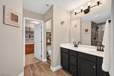 31832 Suncrest Circle, North Ridgeville, OH 44039 - Photo 15