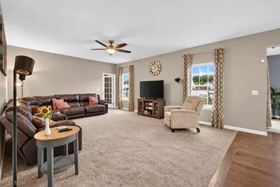 31832 Suncrest Circle, North Ridgeville, OH 44039 - Photo 7