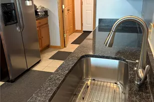 979 Bristol Dr, Akron, OH 44312 - Photo 9