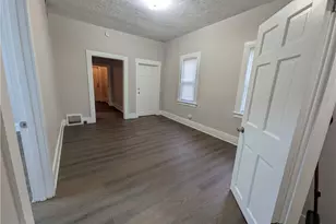 1881 Manchester Rd, Akron, OH 44314 - Photo 9
