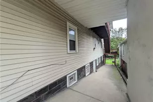1881 Manchester Rd, Akron, OH 44314 - Photo 33