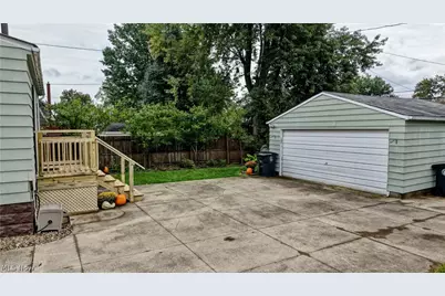 364 Clinton Avenue, Akron, OH 44301 - Photo 9