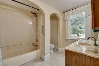 364 Clinton Avenue, Akron, OH 44301 - Photo 31