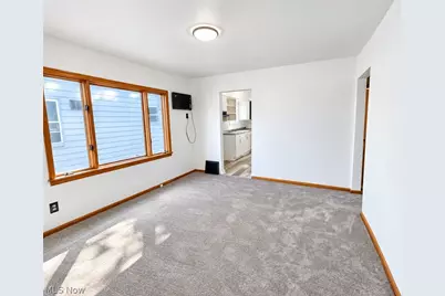1034 Clay Street, Akron, OH 44301 - Photo 3