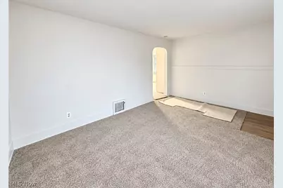 1038 Clay Street, Akron, OH 44301 - Photo 9